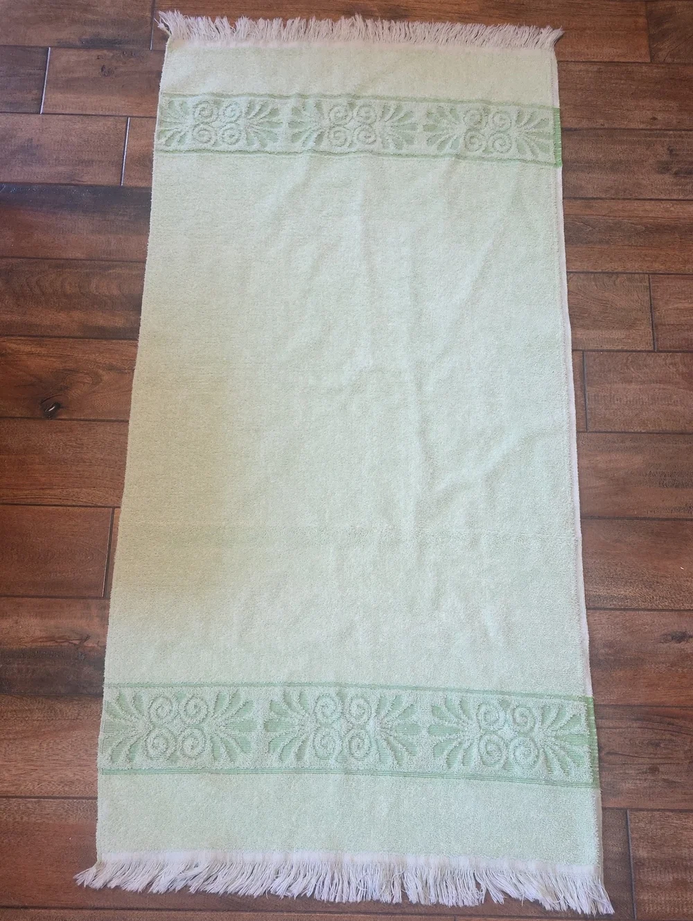 Cannon VTG Monticello Santa Cruz Bath Towels Hand Towel Pink Green Gold